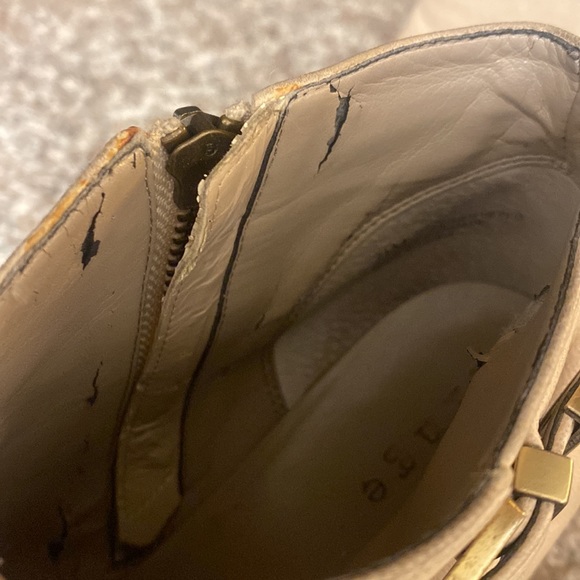 CLEARANCE! | Hinge ankle booties beige tan color - Picture 6 of 8